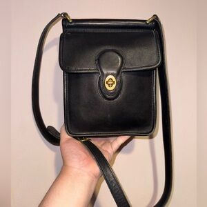 Vintage Coach Murphy 9930 Black Leather Turn-Lock Crossbody Bag
